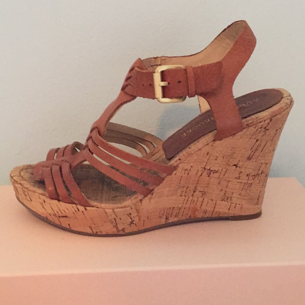 Audrey Brooke Wedges